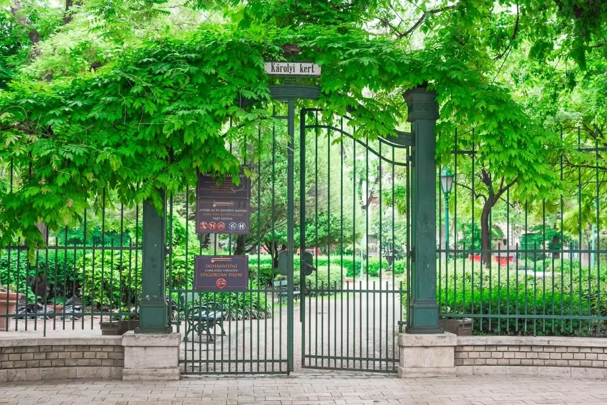 Du lịch châu Âu: 10 khu vườn bí mật tuyệt đẹp giữa lòng các thành phố lớn Du lịch châu Âu: 10 khu vườn bí mật tuyệt đẹp giữa lòng các thành phố lớn