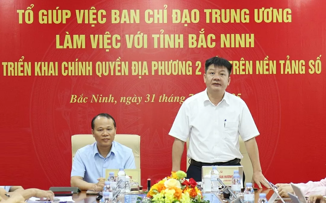 Đồng chí Hồ Văn Hương, Phó Trưởng Ban Cơ yếu Chính phủ phát biểu tại buổi làm việc. (Nguồn: Bacninh.gov) Đồng chí Hồ Văn Hương, Phó Trưởng Ban Cơ yếu Chính phủ phát biểu tại buổi làm việc. (Nguồn: Bacninh.gov)
