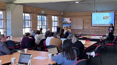 Xây dựng cầu nối giáo dục bền vững giữa Việt Nam và Tây Australia