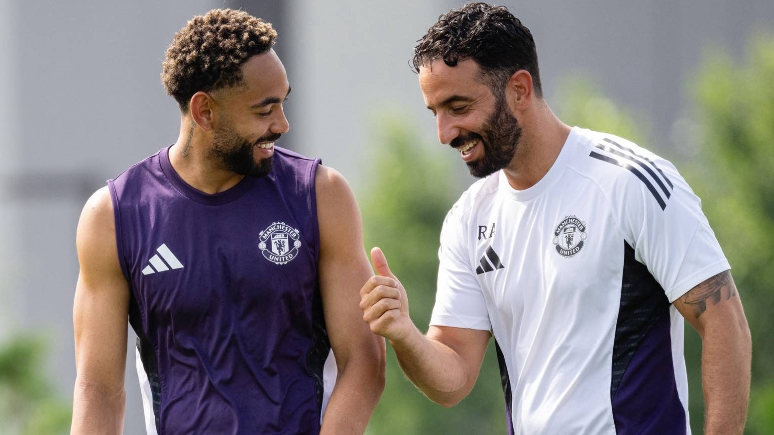 MU ‘nổ’ 3 bom tấn chuyển nhượng