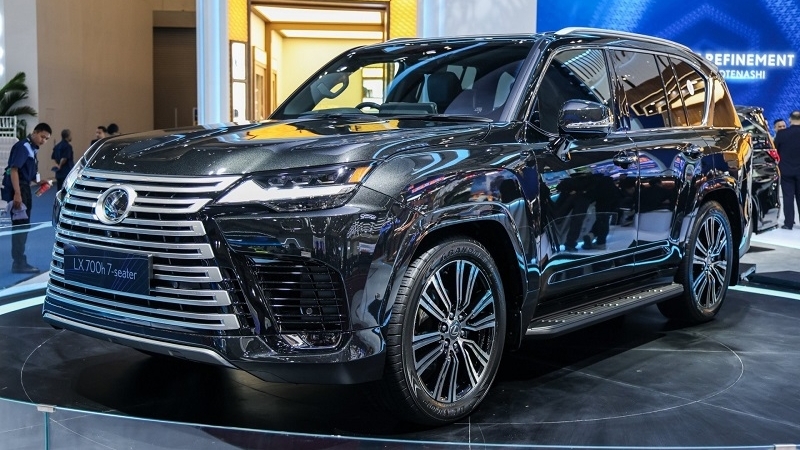 Cận cảnh Lexus LX 700h vừa ra mắt tại Indonesia, giá từ 5,4 tỷ đồng
