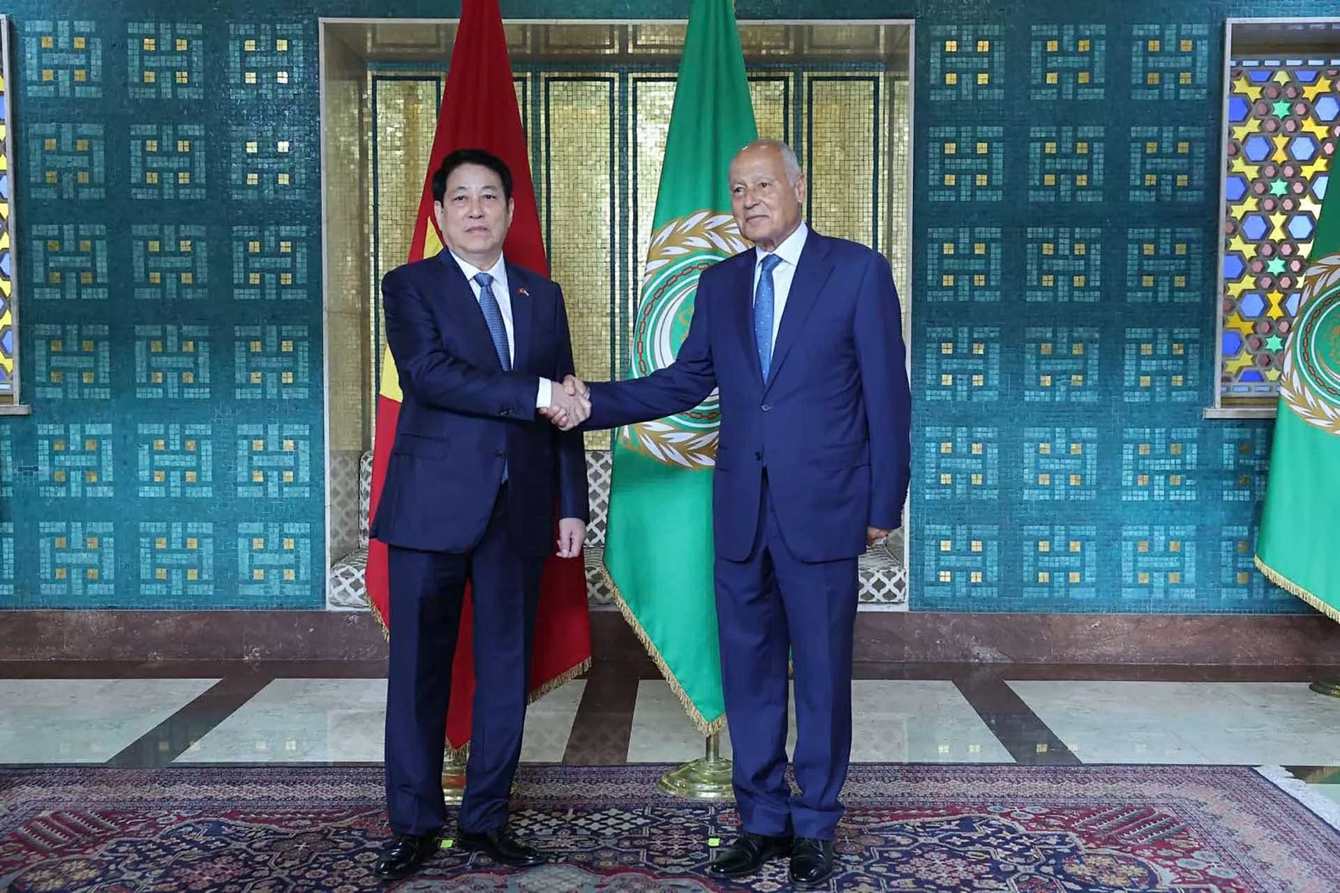 Chủ tịch nước Lương Cường: Việt Nam mong muốn mở ra một chương mới trong quan hệ hợp tác với các nước Arab Chủ tịch nước Lương Cường: Việt Nam mong muốn mở ra một chương mới trong quan hệ hợp tác với các nước Arab