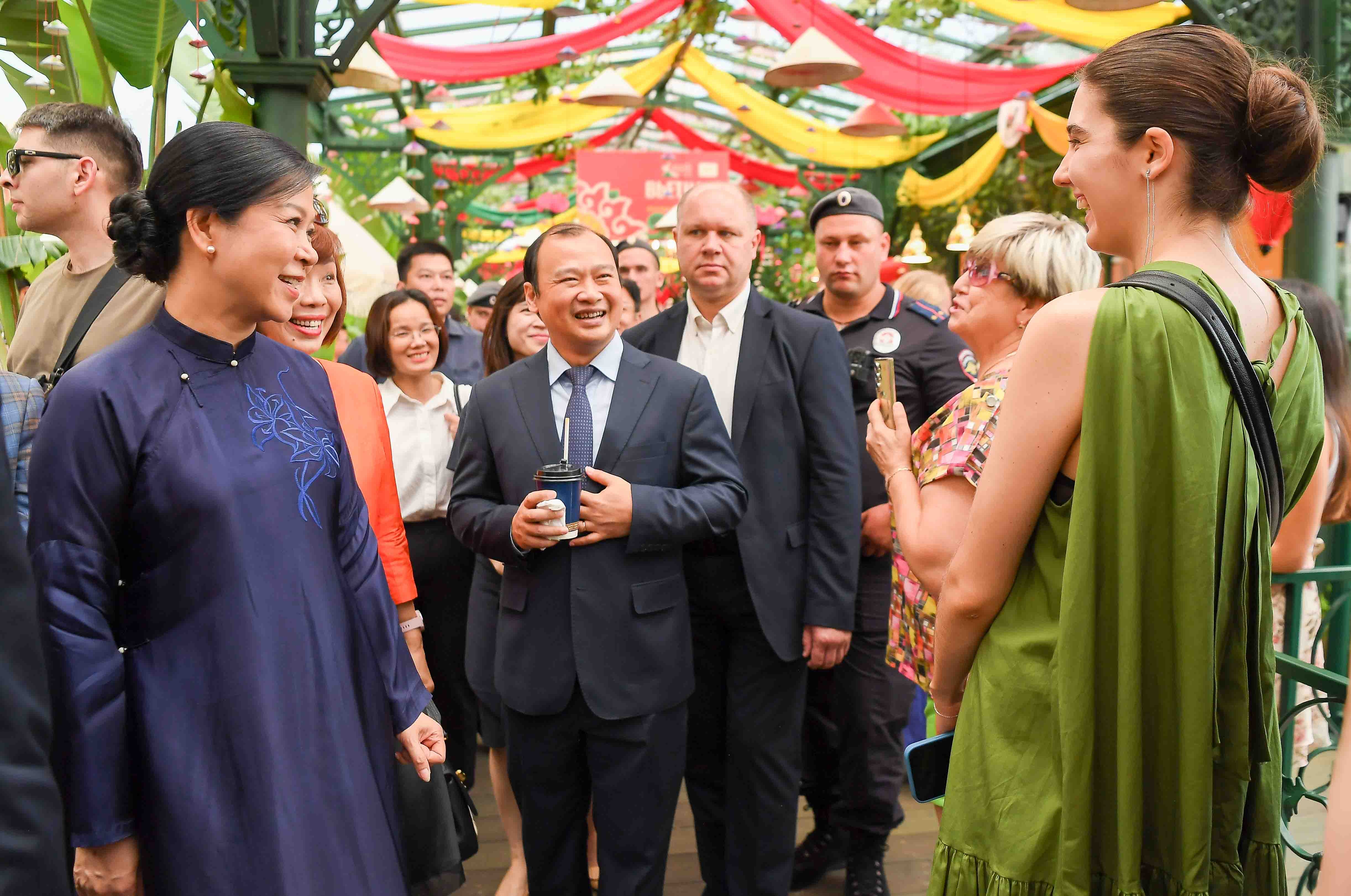 Nhìn lại Lễ hội Văn hoá Việt Nam lần đầu tiên tổ chức giữa lòng Moscow