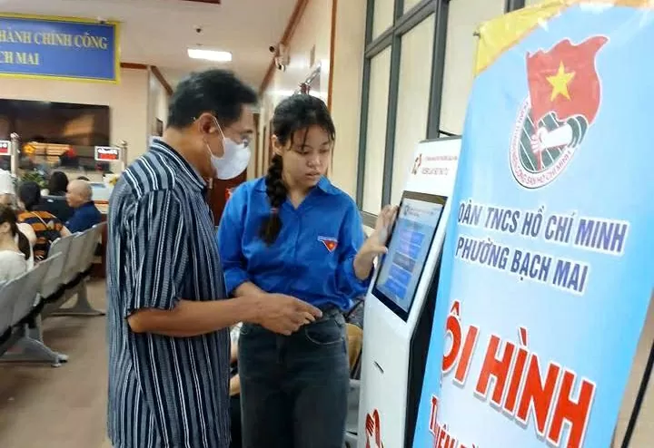 Hà Nội tự tin tiến bước trên hành trình chuyển đổi số toàn diện và bền vững Hà Nội tự tin tiến bước trên hành trình chuyển đổi số toàn diện và bền vững