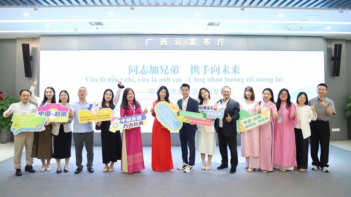 Giao lưu truyền thông Việt Nam-Trung Quốc tại Nhật báo Quảng Tây