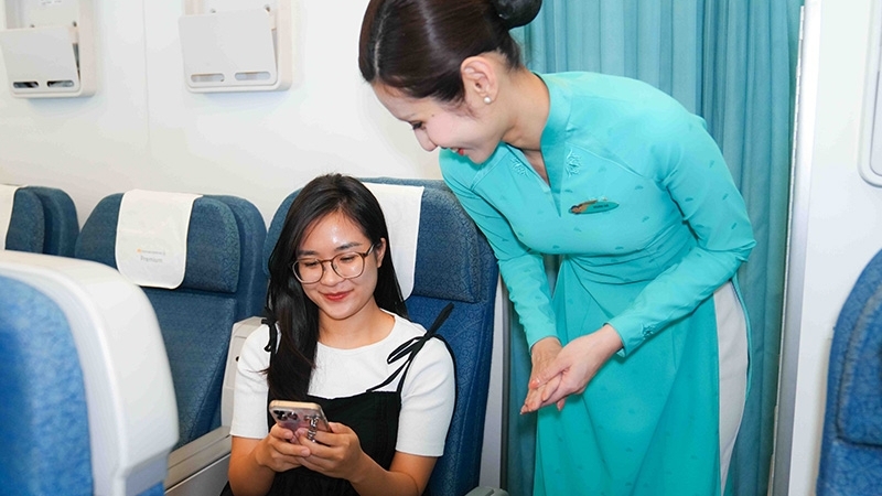 Vietnam Airlines ‘mở bầu trời số’: Kết nối Internet cả khi đang bay