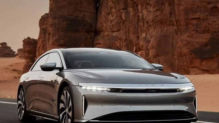 Xe điện chạy bằng pin Samsung SDI lập kỷ lục Guinness về hành trình dài nhất thế giới