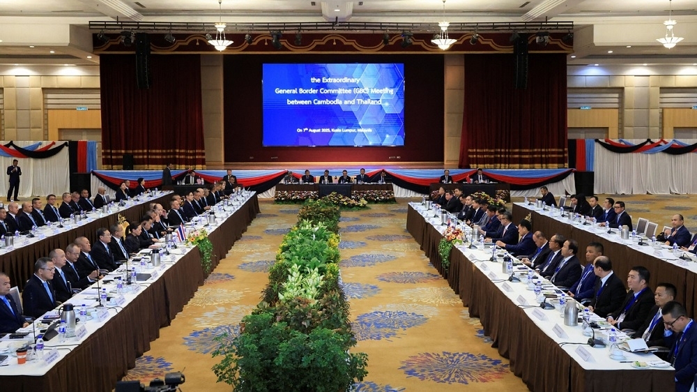 Campuchia-Thái Lan ký thỏa thuận chấm dứt vĩnh viễn hành động thù địch