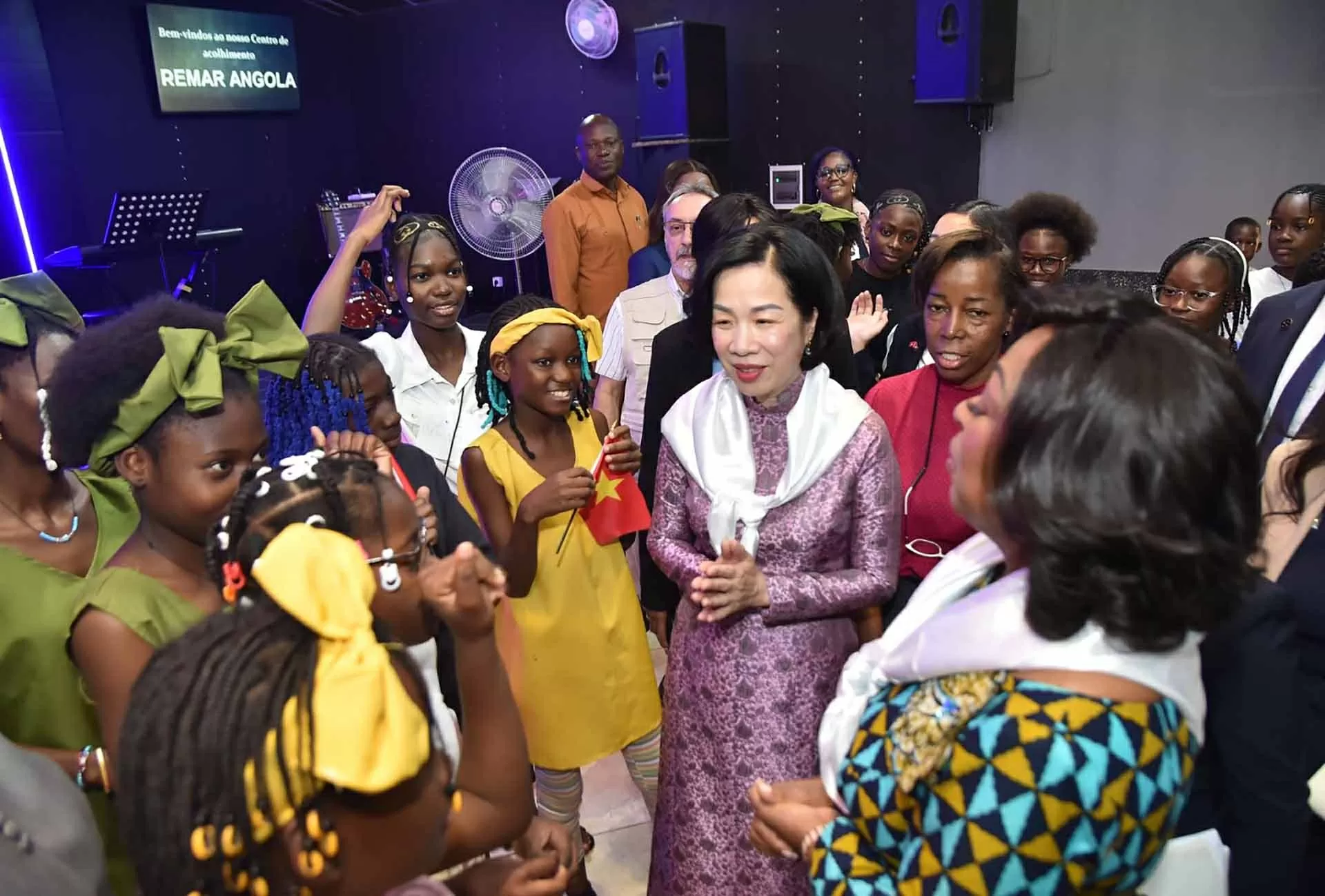Phu nhân Chủ tịch nước thăm Trung tâm bảo trợ xã hội Remar Angola, lan tỏa thông điệp nhân văn và tình hữu nghị Việt Nam-Angola Phu nhân Chủ tịch nước thăm Trung tâm bảo trợ xã hội Remar Angola, lan tỏa thông điệp nhân văn và tình hữu nghị Việt Nam-Angola