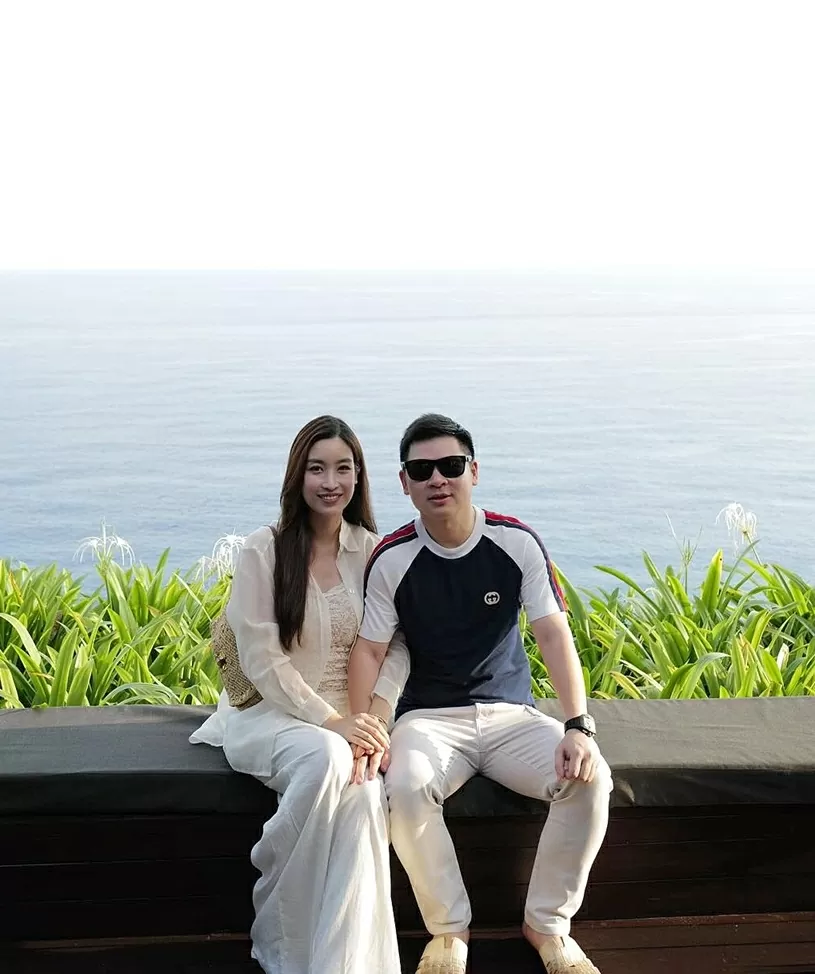 Hoa hậu Đỗ Mỹ Linh và chồng doanh nhân đồng điệu thời trang hàng hiệu mỗi chuyến du lịch Hoa hậu Đỗ Mỹ Linh và chồng doanh nhân đồng điệu thời trang hàng hiệu mỗi chuyến du lịch