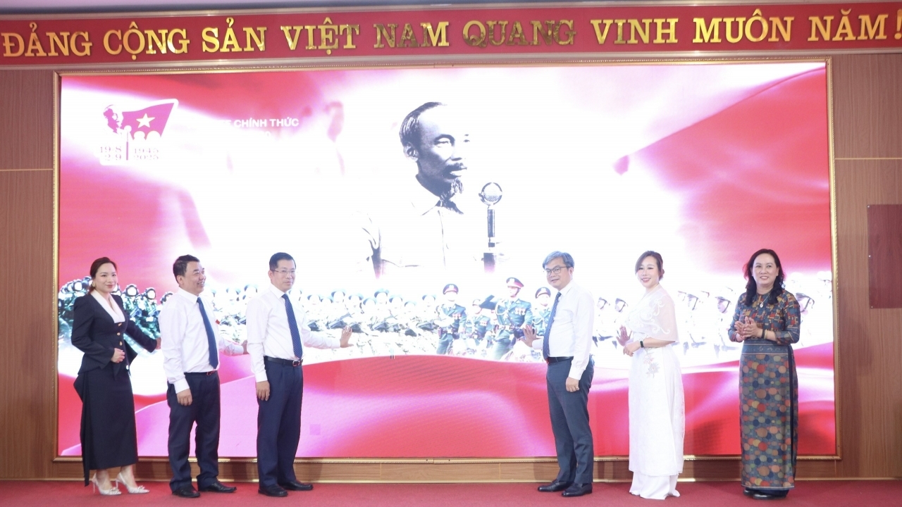 Hà Nội ra mắt nền tảng 'A80 - Tự hào Việt Nam': Không gian số để mỗi người được sống lại, gìn giữ giá trị thiêng liêng của dân tộc