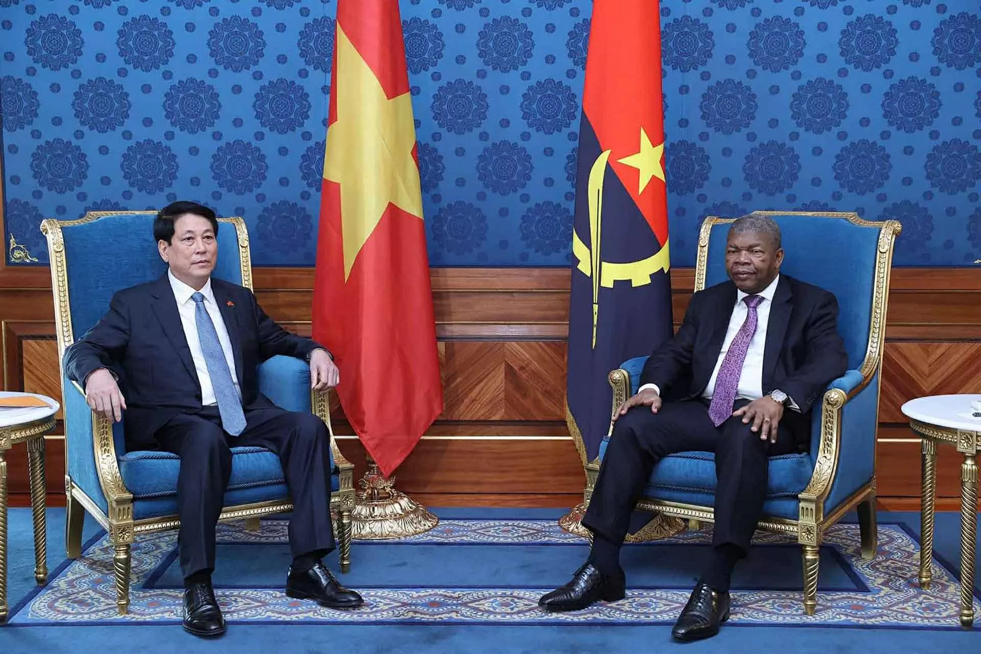 Chủ tịch nước Lương Cường và Tổng thống Angola João Manuel Gonçalves Lourenço. Chủ tịch nước Lương Cường và Tổng thống Angola João Manuel Gonçalves Lourenço.