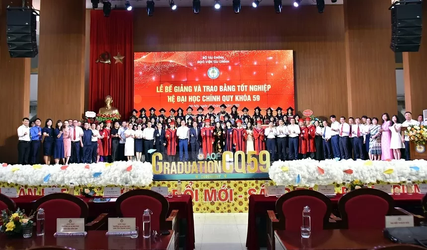 Thủ khoa Học viện Tài chính và hành trình nuôi dưỡng khát vọng, theo đuổi giấc mơ