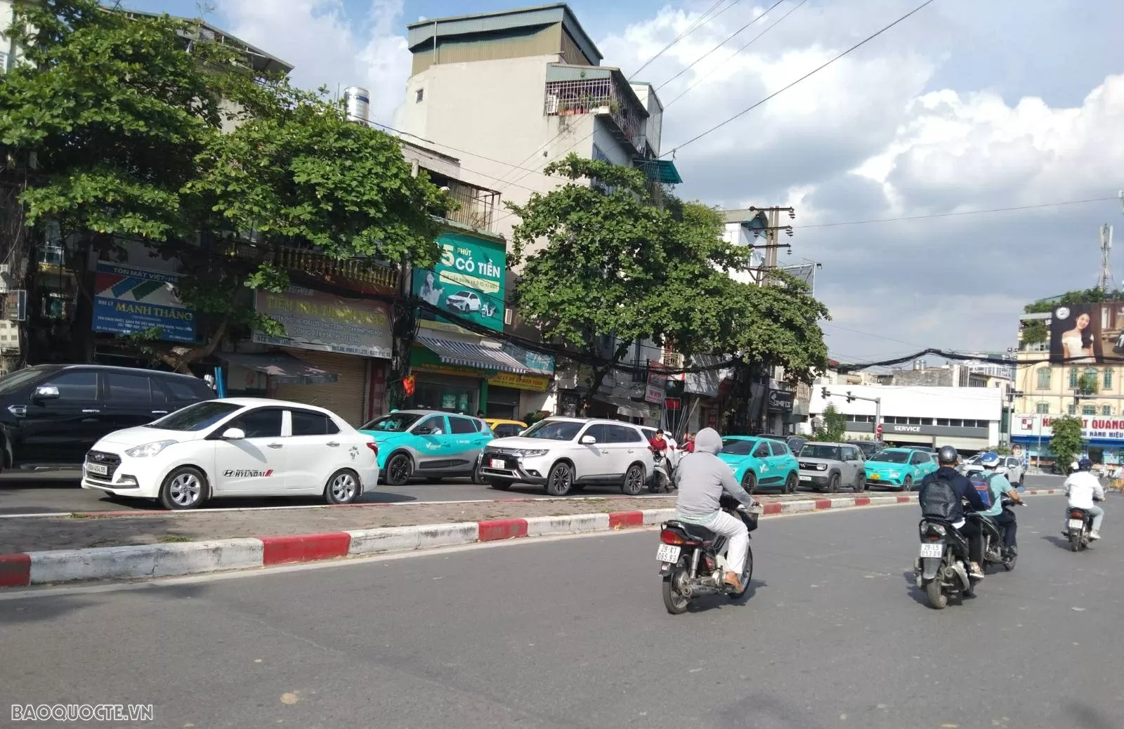 Hà Nội phân luồng giao thông phục vụ Lễ diễu binh, diễu hành kỷ niệm 80 năm Cách mạng Tháng Tám, Quốc khánh 2/9 Hà Nội phân luồng giao thông phục vụ Lễ diễu binh, diễu hành kỷ niệm 80 năm Cách mạng Tháng Tám, Quốc khánh 2/9