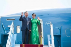 Tổng Bí thư Tô Lâm và Phu nhân rời Hà Nội, lên đường thăm cấp Nhà nước tới Hàn Quốc
