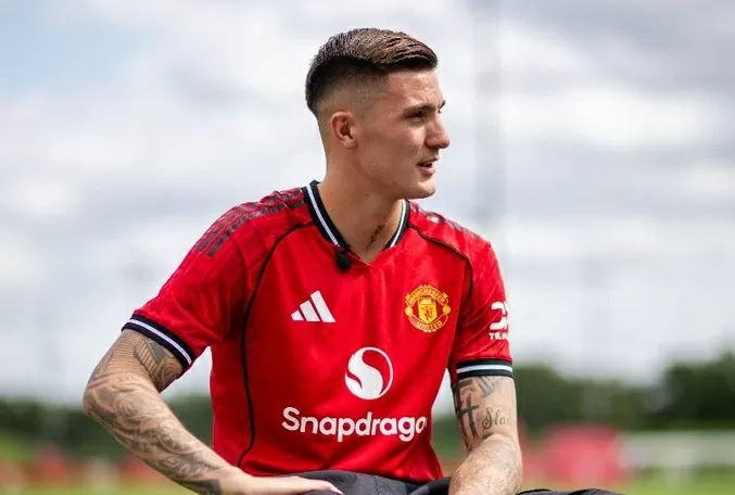 Tới Man Utd, Sesko được nhường số áo yêu thích