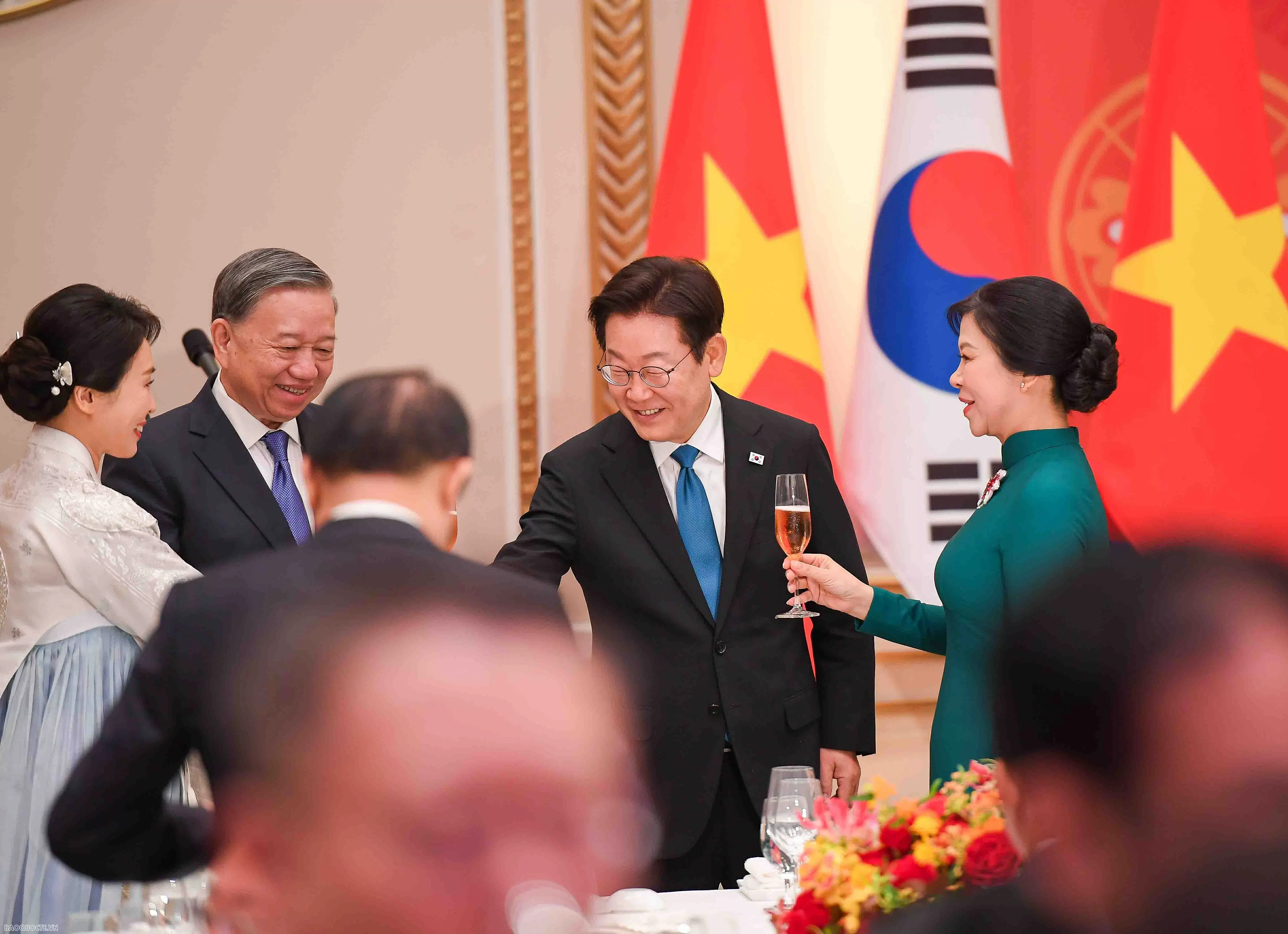 Tổng thống Hàn Quốc dẫn tục ngữ Việt Nam, Truyện Kiều để nói về quan hệ với Việt Nam