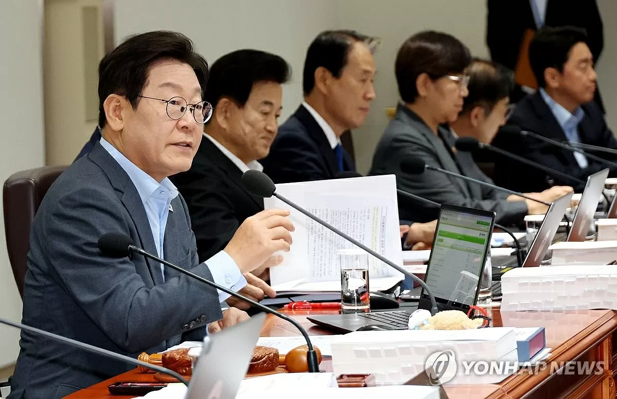 Sắp sửa họp thượng đỉnh với người đồng cấp Mỹ Donald Trump, Tổng thống Hàn Quốc bày tỏ hy vọng vào tương lai đối thoại với Triều Tiên Sắp sửa họp thượng đỉnh với người đồng cấp Mỹ Donald Trump, Tổng thống Hàn Quốc bày tỏ hy vọng vào tương lai đối thoại với Triều Tiên