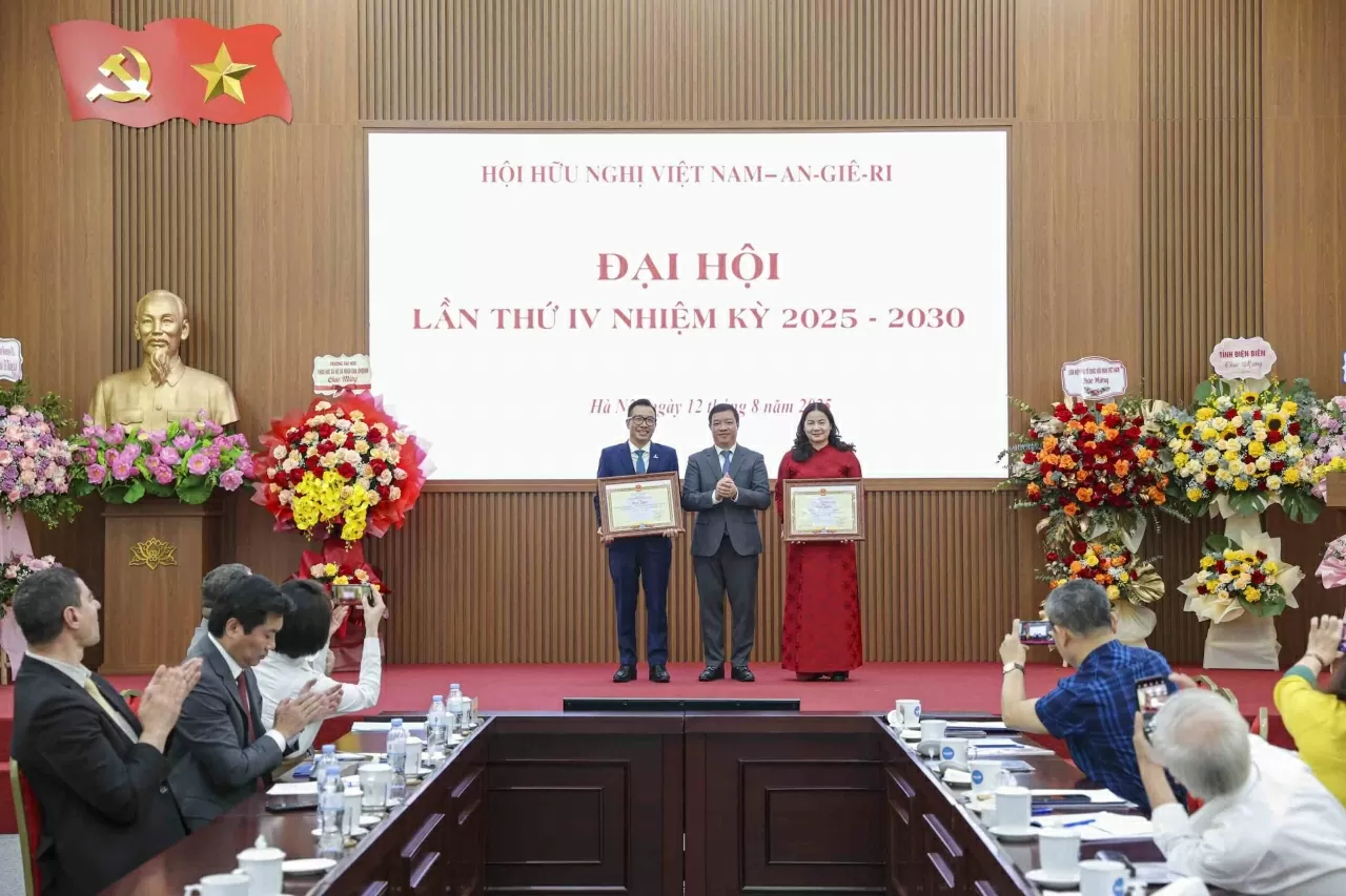 Thúc đẩy giao lưu nhân dân Việt Nam - Algeria trong giai đoạn mới Thúc đẩy giao lưu nhân dân Việt Nam - Algeria trong giai đoạn mới