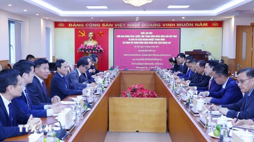 Tăng cường hợp tác Việt Nam-Lào trong cải cách doanh nghiệp nhà nước