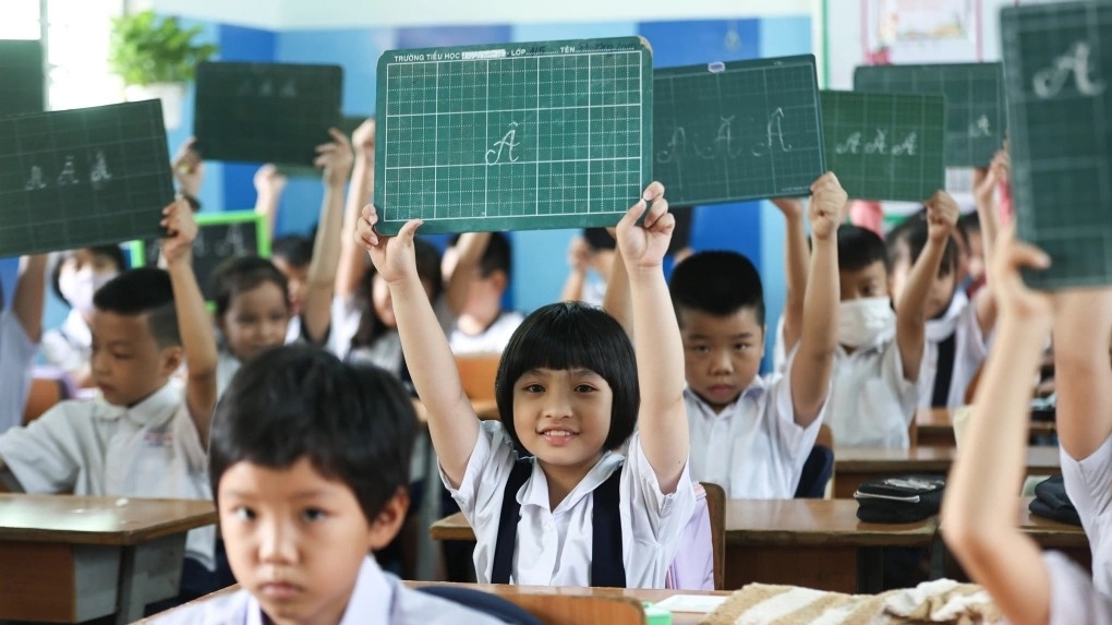 TP. Hồ Chí Minh thông qua Nghị quyết hỗ trợ học phí cho trẻ em, học sinh