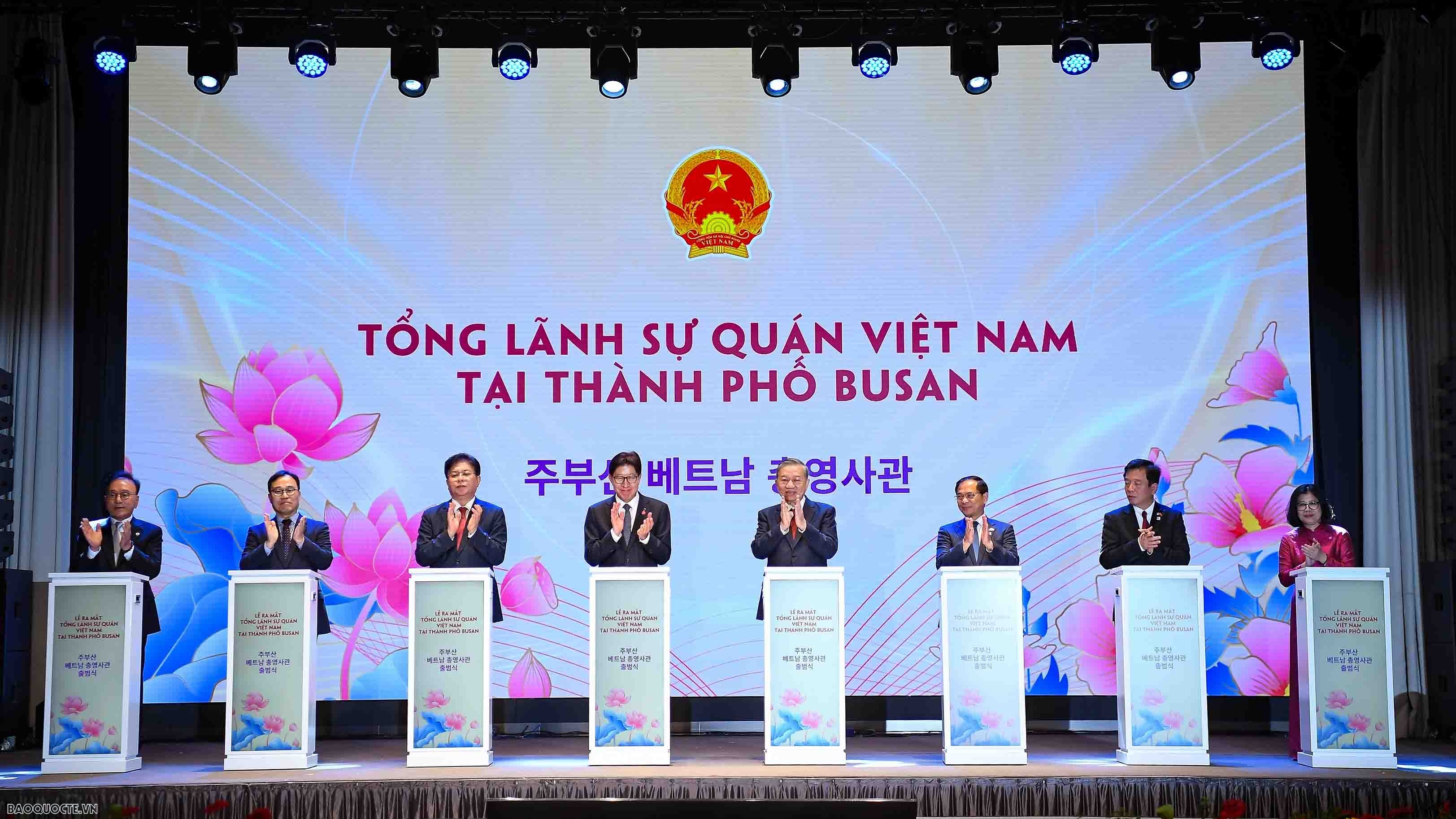 Ra mắt Tổng lãnh sự quán Việt Nam tại Busan, Hàn Quốc