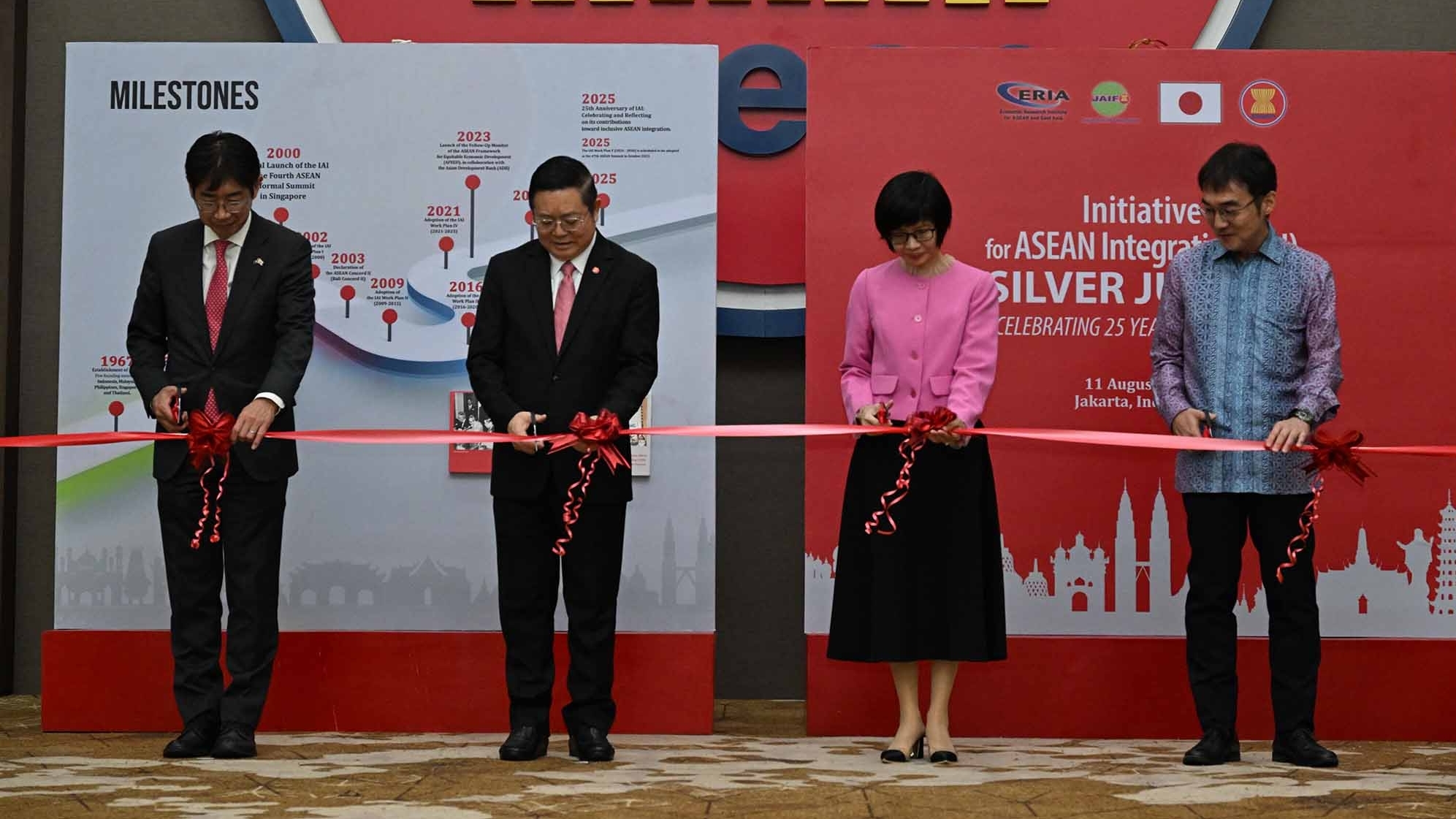 Tọa đàm và Triển lãm kỷ niệm 25 năm Sáng kiến hội nhập ASEAN