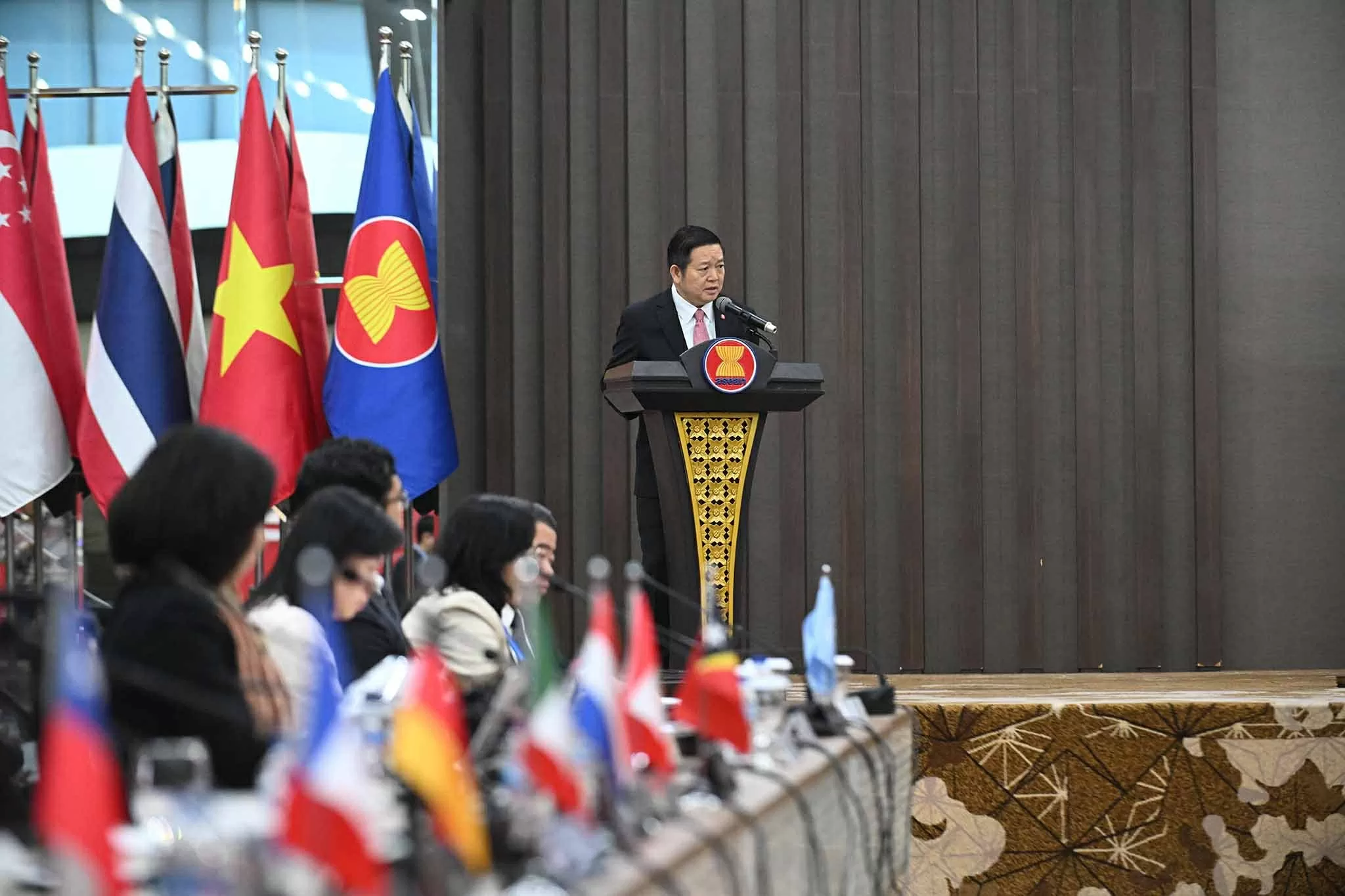 Tọa đàm và triển lãm kỷ niệm 25 năm Sáng kiến hội nhập ASEAN Tọa đàm và triển lãm kỷ niệm 25 năm Sáng kiến hội nhập ASEAN