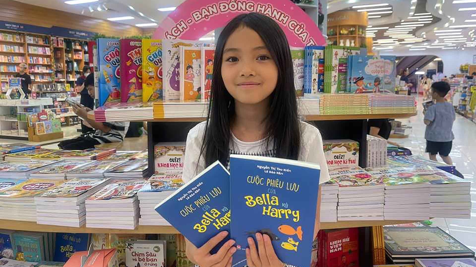 Điểm chạm văn học quê nhà