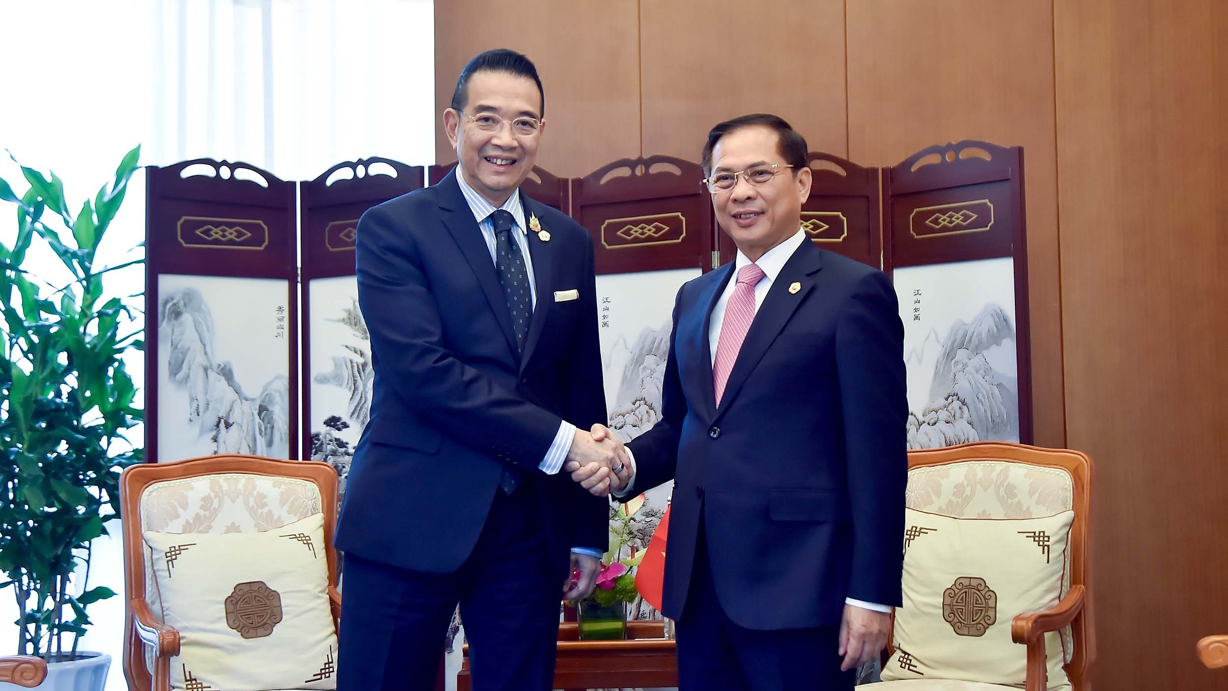 Việt Nam-Thái Lan: Khuyến khích hợp tác về năng lượng tái tạo và chuyển đổi năng lượng công bằng