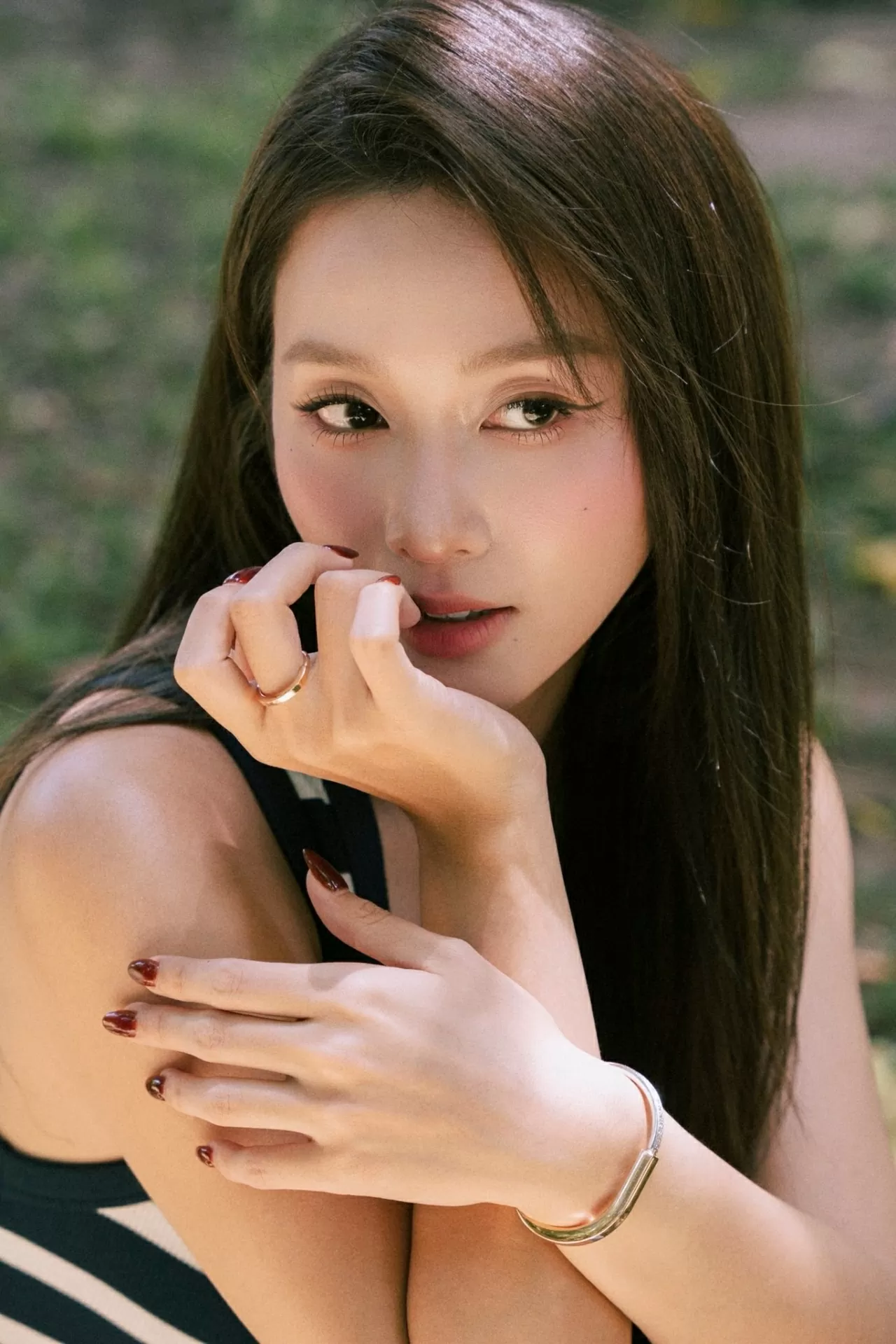 Diễn viên Khả Ngân đăng ảnh cực ngầu