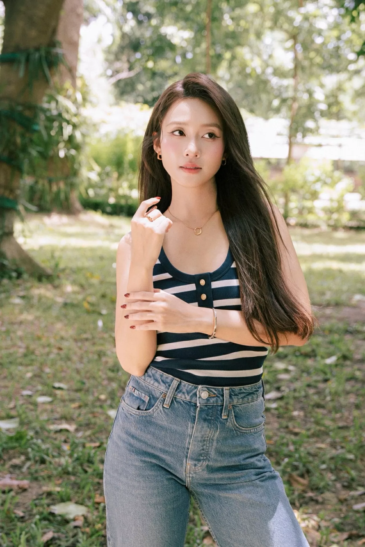 Diễn viên Khả Ngân đăng ảnh cực ngầu