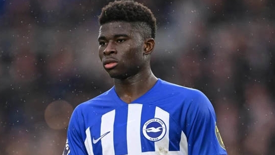 Tin chuyển nhượng: MU ngừng theo đuổi tiền vệ Baleba