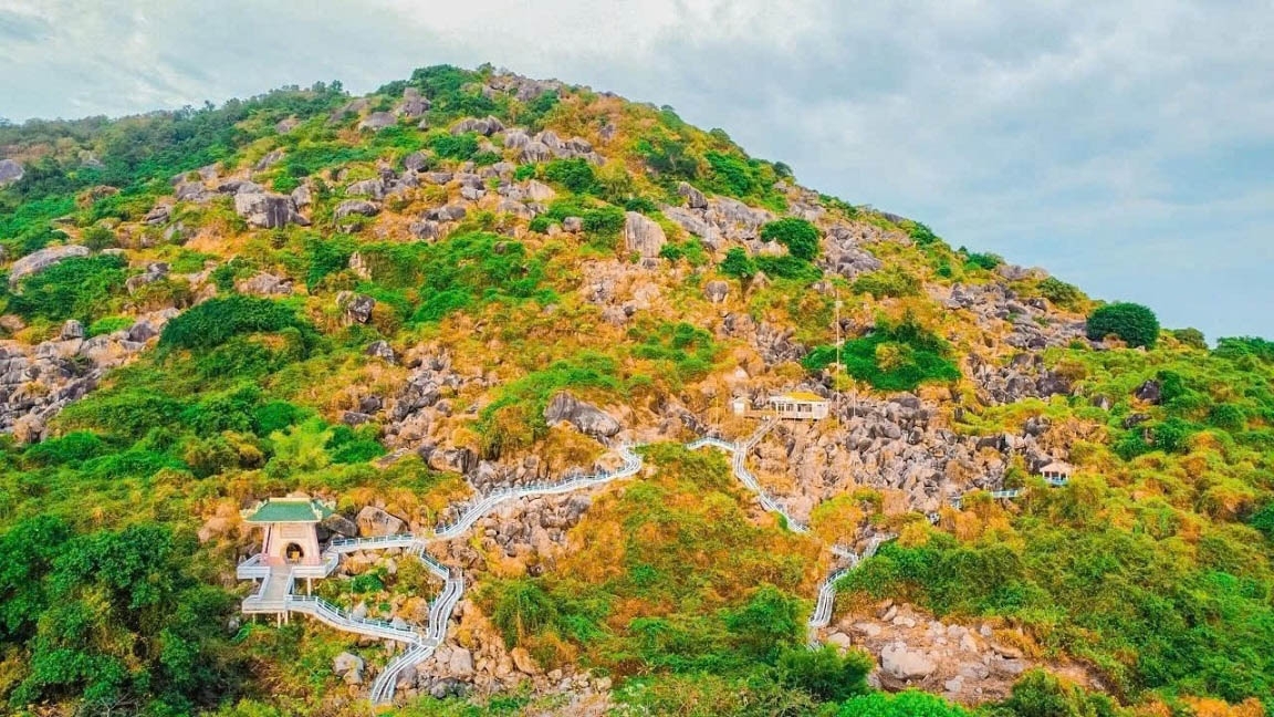 Đồi Tức Dụp - giá trị hòa bình được viết bằng máu và đá