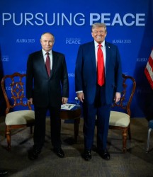 Toàn cảnh Thượng đỉnh Mỹ-Nga tại Alaska: Không gặp riêng, chưa thấy thỏa thuận, lời mời của ông Putin