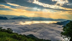 Săn mây ở đỉnh Đồn Đèn