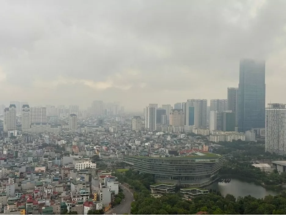 Thời tiết ngày 17/8: Vùng gần tâm áp thấp nhiệt đới gió mạnh cấp 6, giật cấp 8 Thời tiết ngày 17/8: Hà Nội mưa to; ảnh hưởng của áp thấp nhiệt đới gây gió mạnh, mưa lớn, cảnh báo lũ quét ở khu vực Bắc Bộ, Bắc Trung Bộ