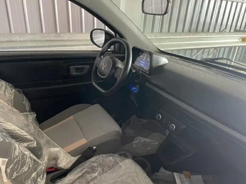 Khoang cabin của VinFast Minio Green mang nét tối giản tinh tế.