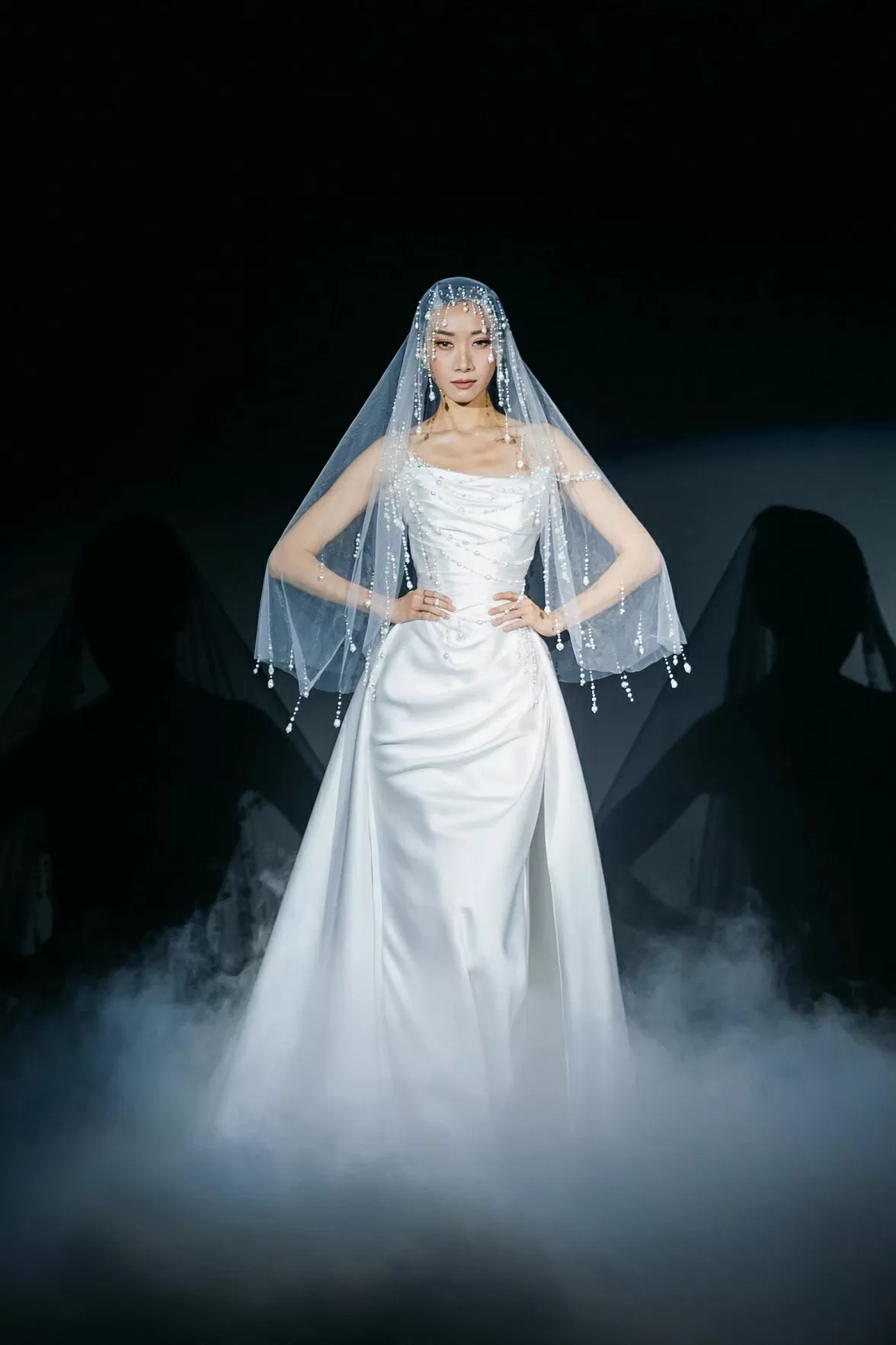 Hoa hậu Kỳ Duyên trình diễn thời trang cưới phong cách thanh lịch, lãng mạn Hoa hậu Kỳ Duyên trình diễn thời trang cưới phong cách thanh lịch, lãng mạn