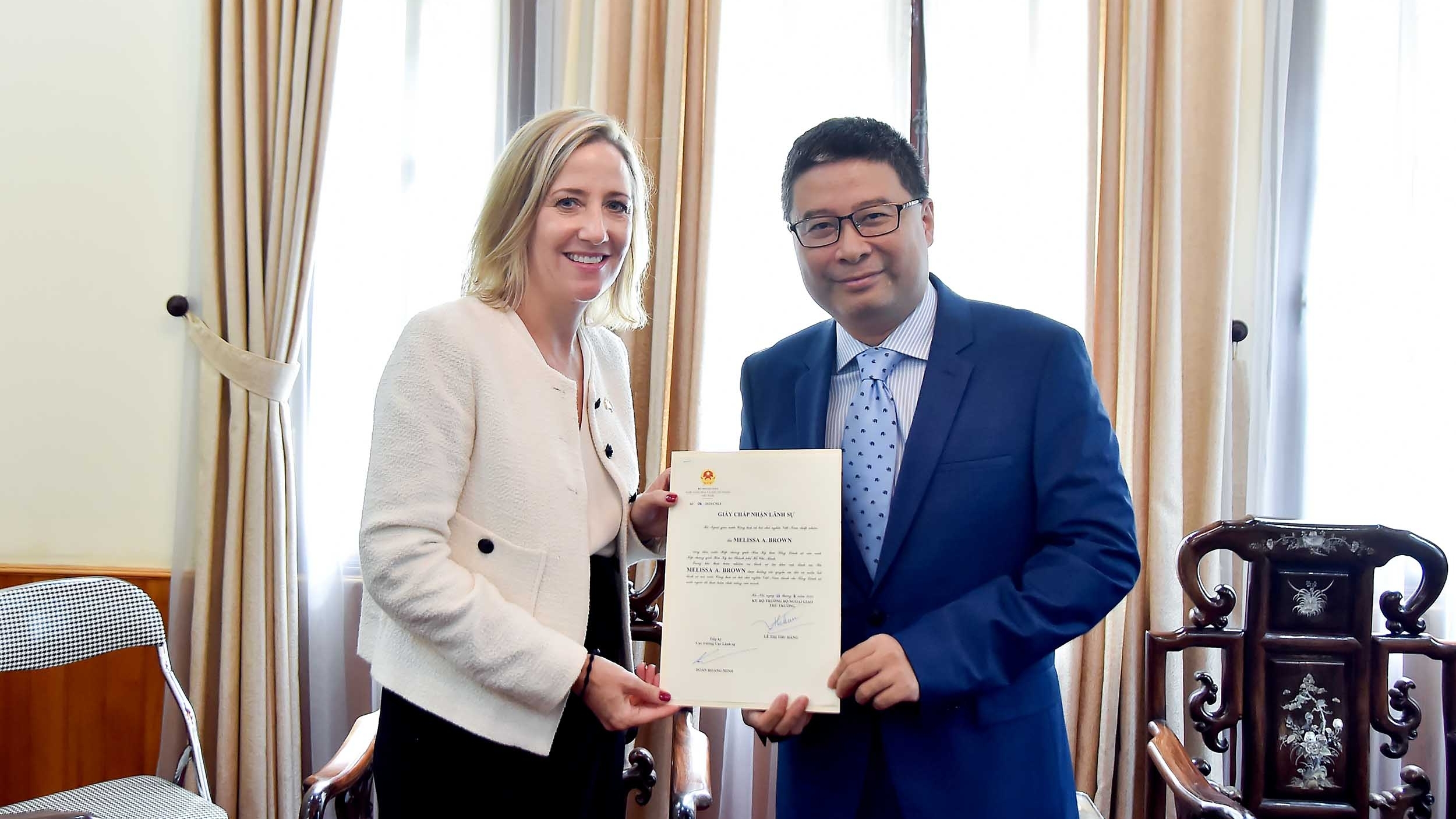 Trao Giấy chấp nhận lãnh sự cho tân Tổng lãnh sự Hoa Kỳ tại TP. Hồ Chí Minh