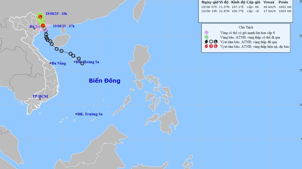 Áp thấp nhiệt đới đi vào đất liền Quảng Ninh - Hải Phòng, gió mạnh cấp 6, giật cấp 8
