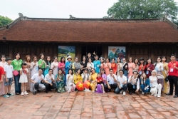 Hoạt động ngoại khoá ý nghĩa của giáo viên kiều bào tại quê hương