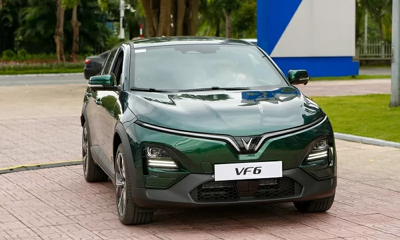 Top 5 xe SUV hạng B bán chạy nhất tháng 7/2025: VinFast VF 6 bức tốc mạnh mẽ. Top 5 xe SUV hạng B bán chạy nhất tháng 7/2025: VinFast VF 6 bức tốc mạnh mẽ.