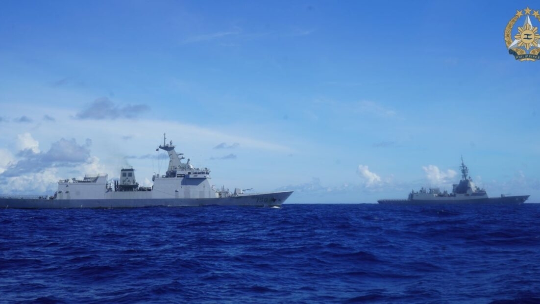 Các tàu chiến của Philippines, Australia và Canada có hành động chung trên Biển Đông