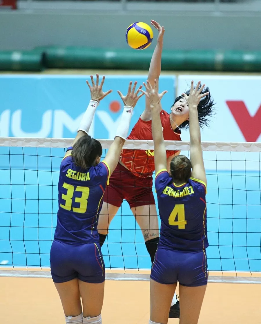 Trần Thị Thanh Thúy thay vị trí Bích Tuyền ở đội tuyển bóng chuyền nữ Việt Nam Trần Thị Thanh Thúy thay vị trí Bích Tuyền ở đội tuyển bóng chuyền nữ Việt Nam