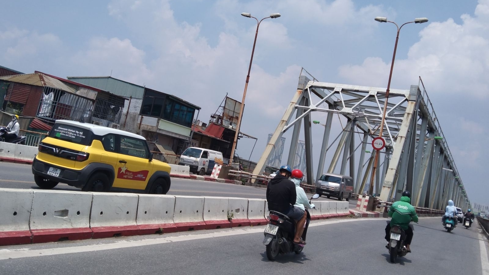 Dự báo thời tiết 10 ngày tới (13-22/9): Hà Nội oi nóng, miền Bắc nhiều nơi mưa rất to; Cảnh báo mưa dông, mưa lớn cục bộ, lốc, sét ở nhiều khu vực