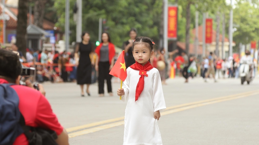 Người dân Thủ đô háo hức chờ xem Tổng hợp luyện diễu binh, diễu hành lần thứ nhất tại Quảng trường Ba Đình