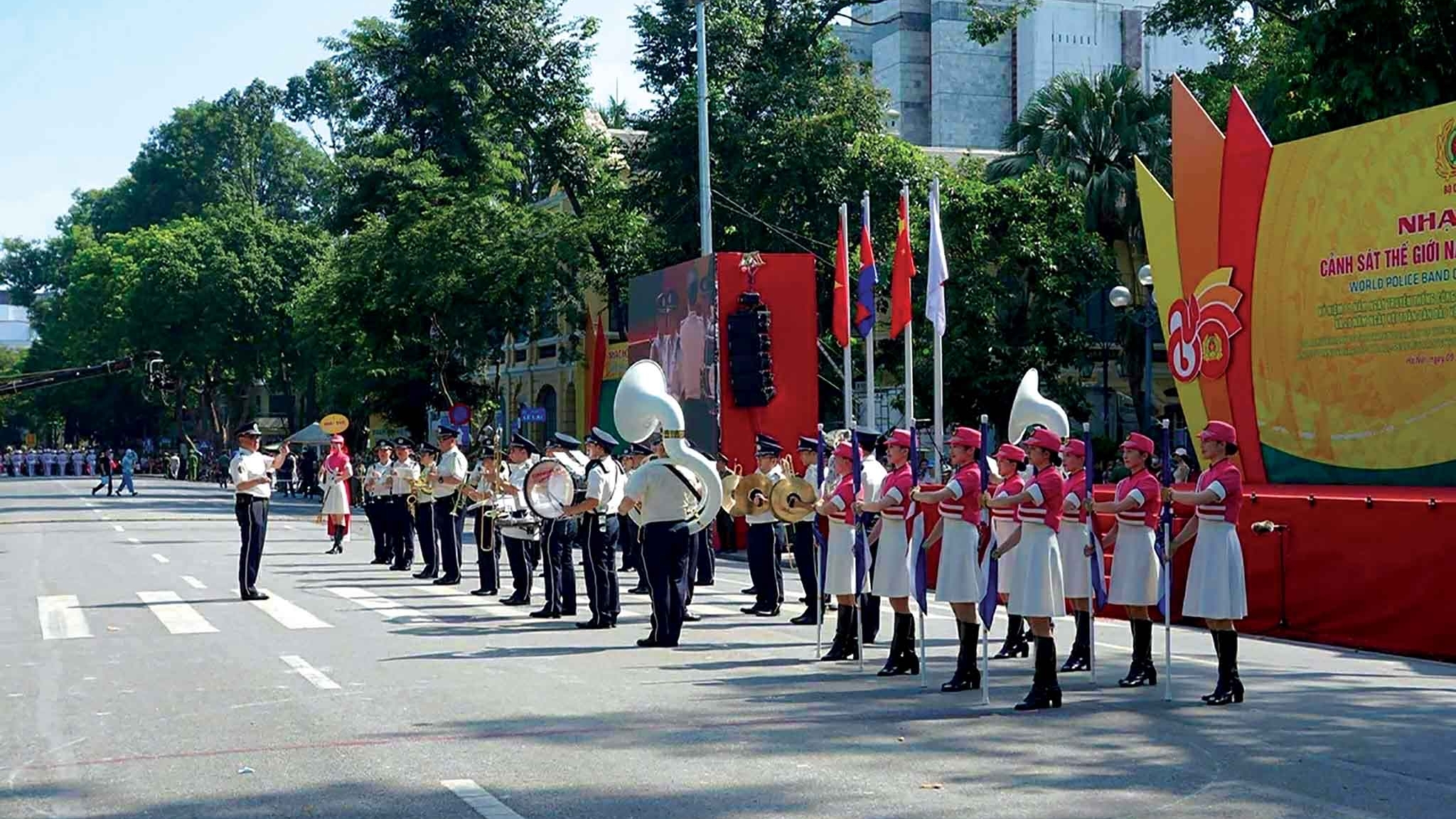 Sôi động Nhạc hội Cảnh sát thế giới tại Hà Nội
