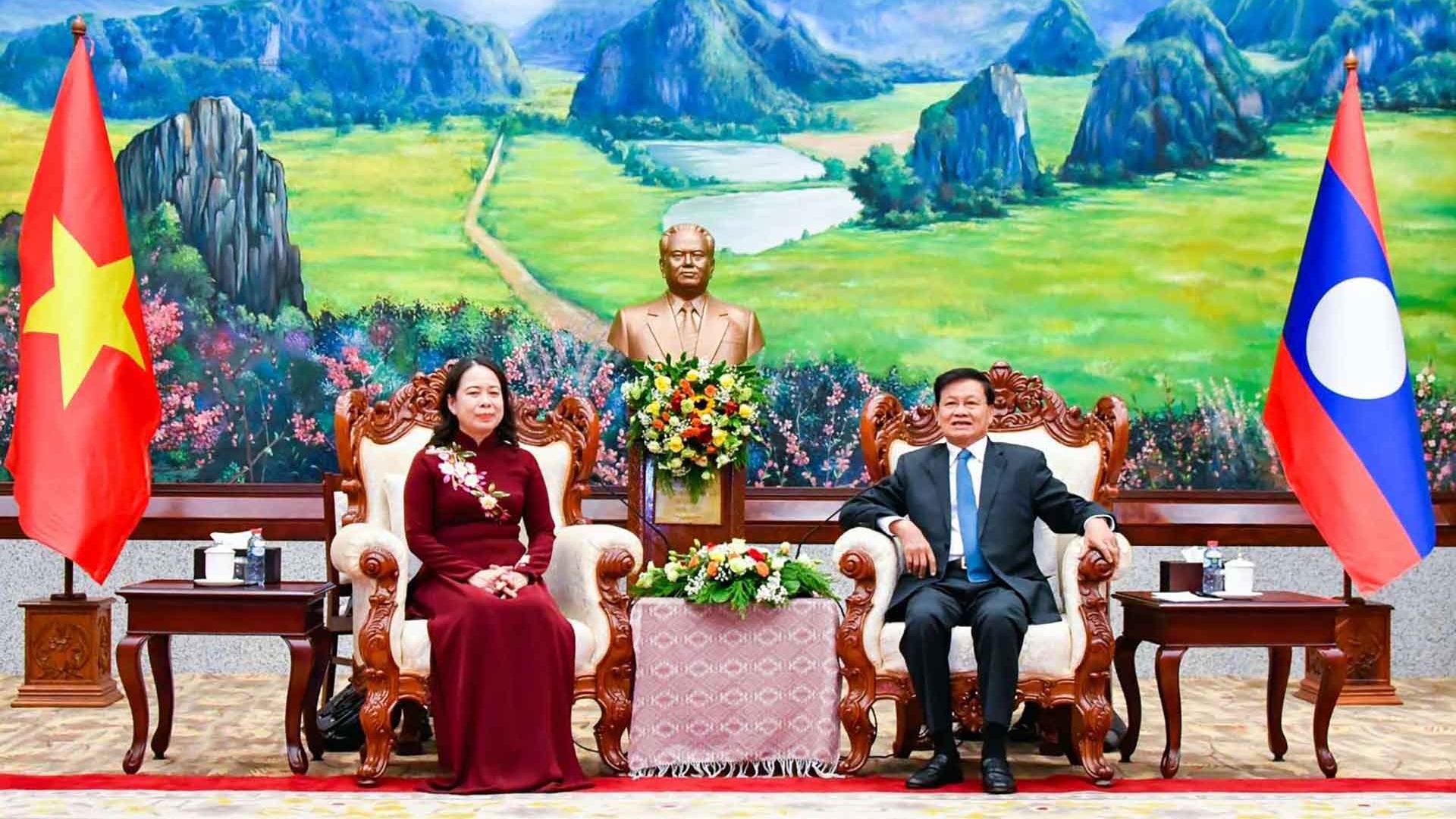 Tăng cường hơn nữa mối quan hệ đặc biệt Việt Nam-Lào