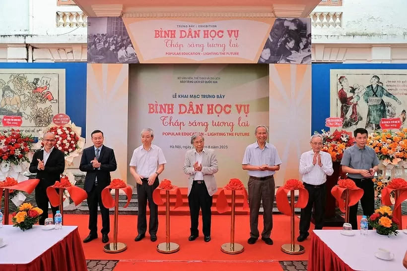 Trưng bày khơi dậy tinh thần hiếu học và khát vọng học tập